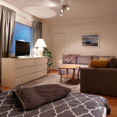 JämsäKoskentien Kotimajoitus & Luxury Glampingアパートメント エクステリア 写真
